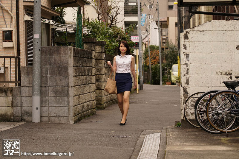 生徒と一線を越えたあの日から、私はSMラブホテルで放課後毎日犯●れています…。 望月瞳 - サンプル画像 - 1