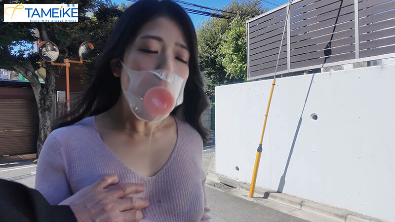 貞淑な地味妻がドM覚醒！いつでもどこでもドS男にバチボコ犯●れるSM調教デート 【喉奥えづきイラマ、崩壊涙目アクメ、お外で調教デートetc…】 深雪しおり - サンプル画像 - 7