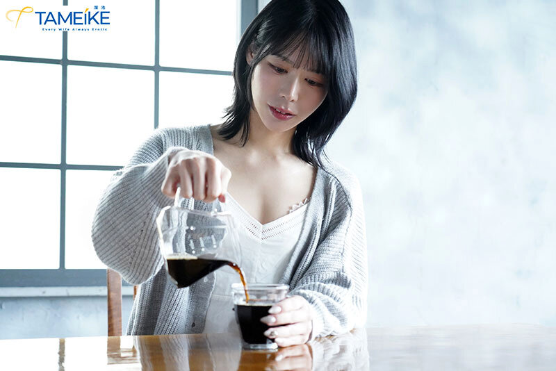 一番キレイな今この瞬間に、一番気持ちいいSEXがしたいんです。凪あすか（28歳）AV出演ー。 バツイチアップデート完成Gカップの本気汗だく3SEX Special！！ - サンプル画像 - 12