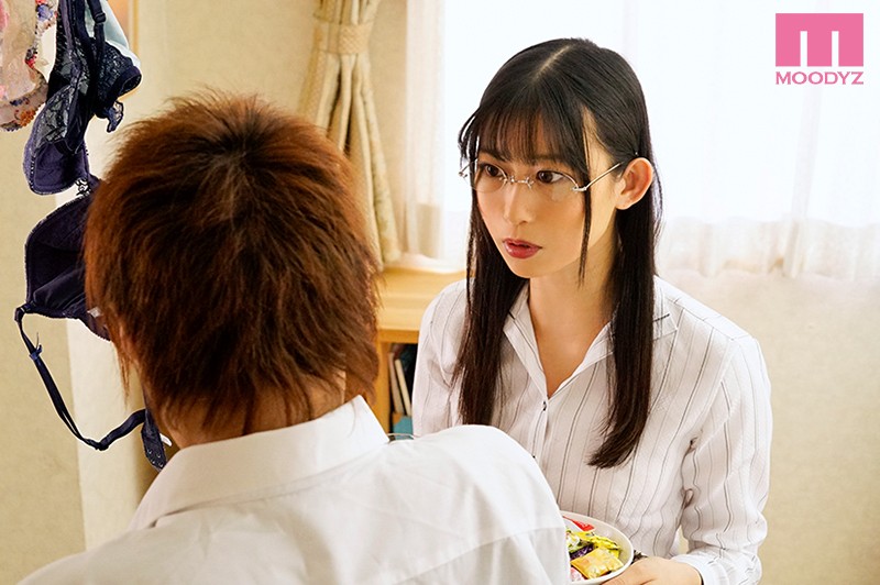 友達の教育ママを肉便器にする絶倫DQN少年の爆走ピストンは止まらない。 黒川すみれ - サンプル画像 - 1