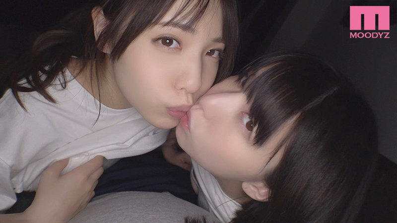 女子会してるお宅にM男くんが突撃参加！ お泊り女子会で夕方から朝がくるまで一日中犯●れて小悪魔中出しされる！ 白桃はな 花狩まい - サンプル画像 - 6