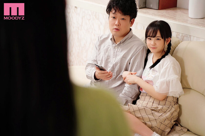 嫁の連れ子がド痴女。愛くるしい笑顔とはギャップすぎるテクで中出しまで誘惑してくる 工藤ララ - サンプル画像 - 9