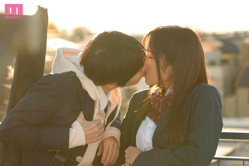 First Love 初恋 恋人が出来ていた初恋の元カノと東京で再会した日から、時間を忘れて何度も会って中出ししまくった日々。 新井リマ - サンプル画像 - 10