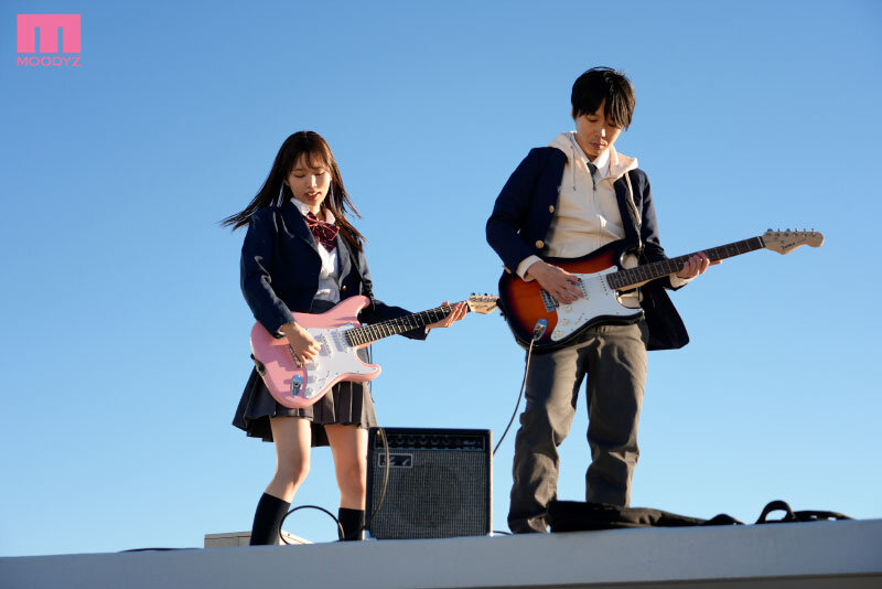 First Love 初恋 恋人が出来ていた初恋の元カノと東京で再会した日から、時間を忘れて何度も会って中出ししまくった日々。 新井リマ - サンプル画像 - 9