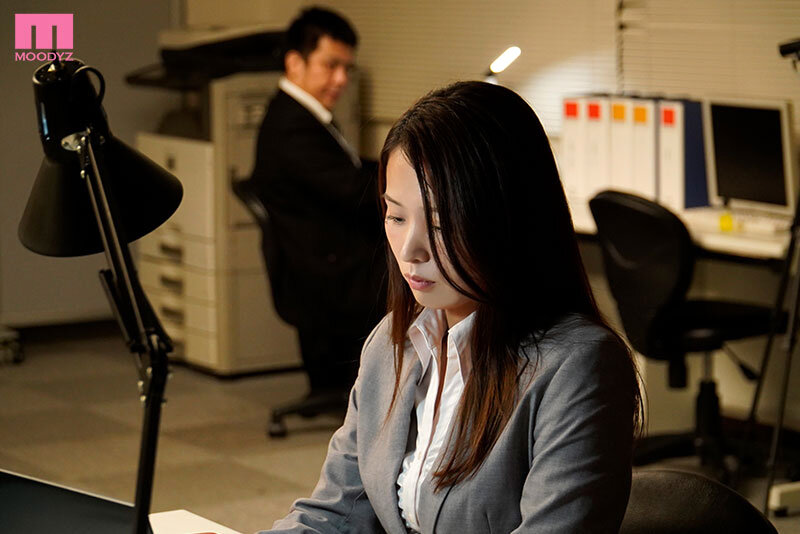僕をフッて寿退社を決めた憧れの女上司を眠剤媚薬漬け 孕ませキメセク婚約破棄 通野未帆 - サンプル画像 - 3