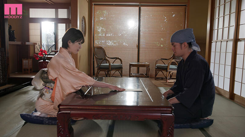 居候先の清楚な美人女将は大の年下好きな中出し回数でボクのバイト代を決める魔性のオンナでした 辻井ほのか - サンプル画像 - 10