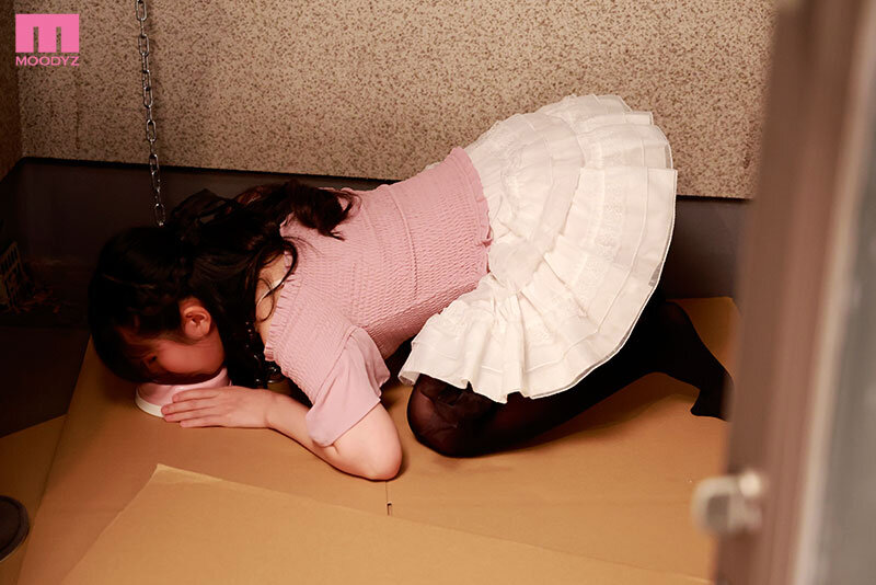 掛けが払えなくて売り飛ばされた地雷系女子 失禁アへ顔えずき汁まみれ喉破壊イラマ地獄 皆月ひかる - サンプル画像 - 7