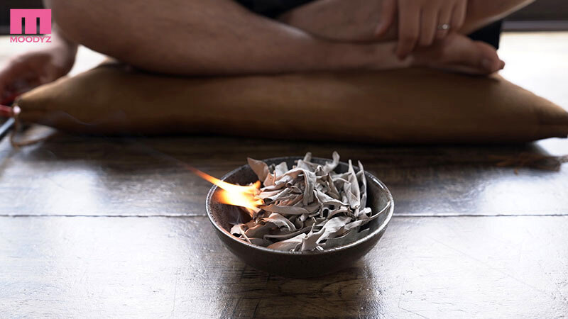 「田舎は暇だから、キメセクしよーよ」帰省した村が退屈すぎた私は、村の男を毎日貪り、脳バグド下品不倫交尾を繰り返すイカレタ爆乳奥さんです - サンプル画像 - 2