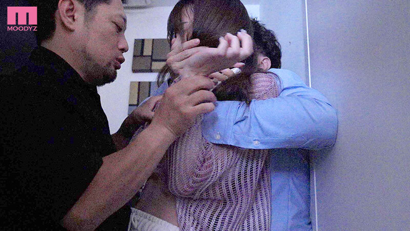 あの子は誰だ。 ネット動画とSNSでバズった可愛いあのJDの自宅の住所を特定して待ち伏せ追跡追い詰めレ×プ 宮下玲奈 - サンプル画像 - 3