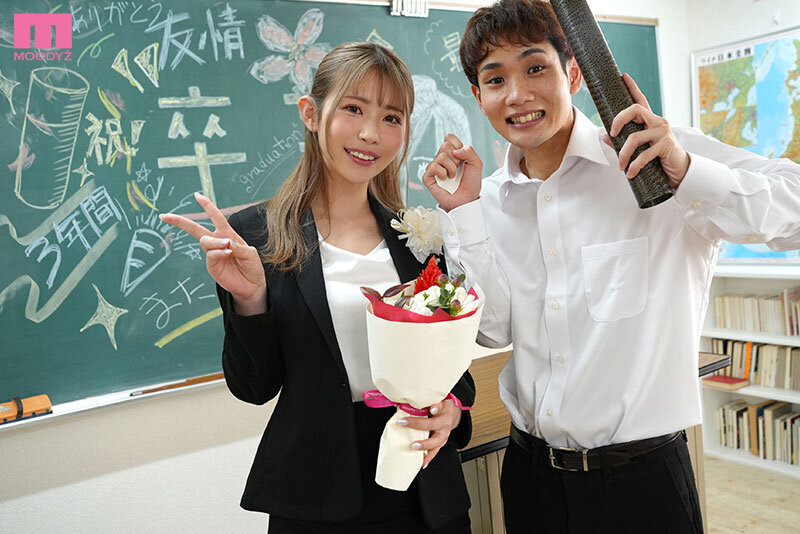 「もう生徒と先生じゃないからね」 気さくで頼れる人気のオンナ教師（性欲モンスター）に三年間狙われていた童貞（絶倫デカチン）の僕は卒業した瞬間に誘われて3日で30発抜かれまくった 葵いぶき - サンプル画像 - 3