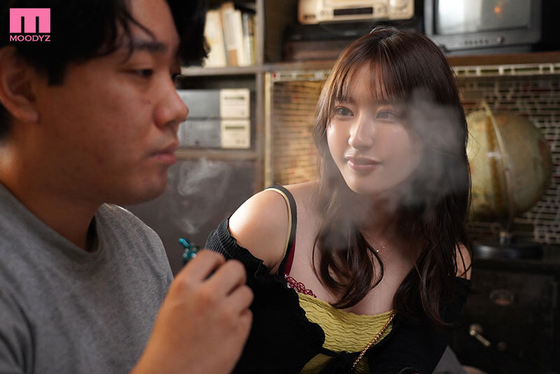 「媚薬使っていきなり白目剥いちゃうかもしれないの、恥ずかしいからさ…」 私と媚薬エッチしない？ 東京で彼氏ができたという幼馴染が田舎に帰省中にボクを実験台に媚薬SEXを試してきました… 一ノ瀬あおい - サンプル画像 - 2