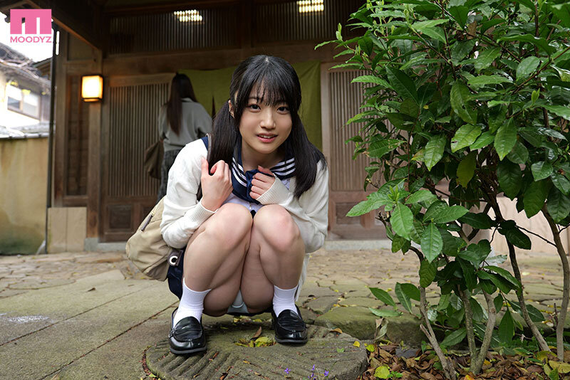 「手でさするのは浮気にならないよ？」 三連泊した宿場で彼女の妹の小悪魔手コキに擦り堕ち20発射精して寝取られたボク 輝星きら - サンプル画像 - 11