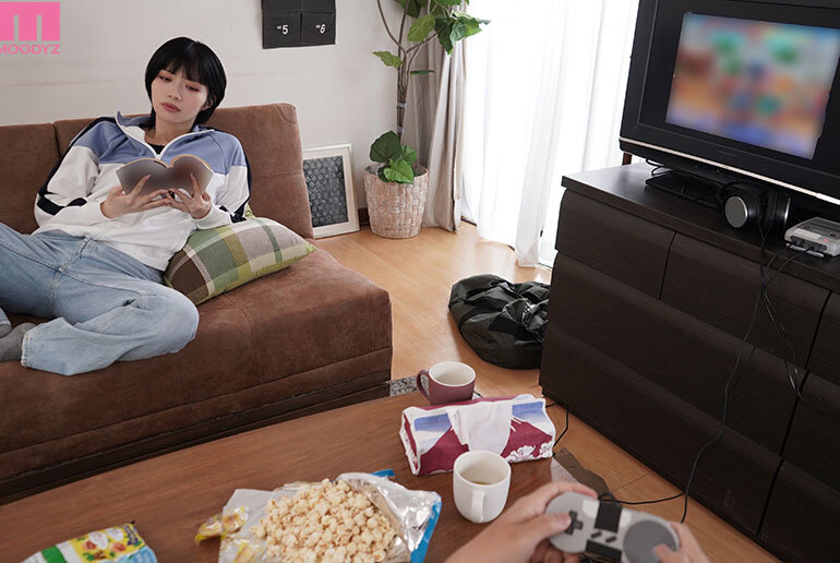 親が不在の3日間、ボーイッシュで男友達みたいな幼馴染が僕専用のメイドになった。中出ししまくり子作り同棲生活 石原希望 - サンプル画像 - 1