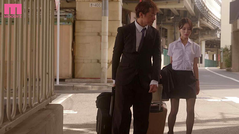 新人女子社員が粘着質上司のネチネチ乳首こねくり調教に堕ちた腰くねオホイキ出張相部屋 白石なみ - サンプル画像 - 1