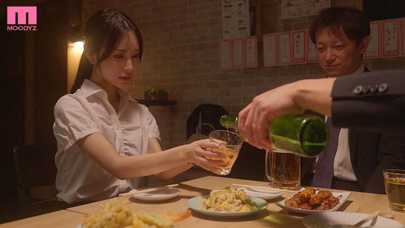 新人女子社員が粘着質上司のネチネチ乳首こねくり調教に堕ちた腰くねオホイキ出張相部屋 白石なみ - サンプル画像 - 3