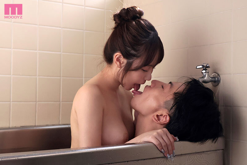 生徒に合鍵を渡してしまった担任教師の僕と夏休みの間中出ししまくった禁断同棲生活 小野六花 - サンプル画像 - 5