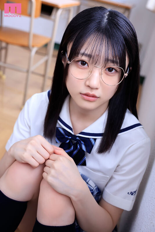 いつもボッチの地味っ子文学少女は都合のイイぼくら専用のザーメンシャワーオナペット 輝星きら - サンプル画像 - 1