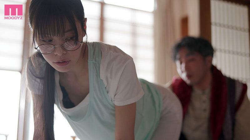 訪問先の異常なワケアリ住人に卑猥ランジェリーを着させられ監禁調教にイキ堕ちた地味メガネ美乳介護士 八木奈々 - サンプル画像 - 13