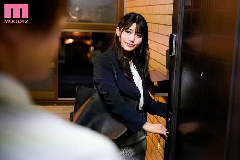 歓迎会で終電を逃した僕に「先輩うちに泊まっていきます？」と肉食系の新卒女子が小悪魔な甘い囁き。誘惑に負けて何度もSEXした 神宮寺ナオ - サンプル画像 - 1