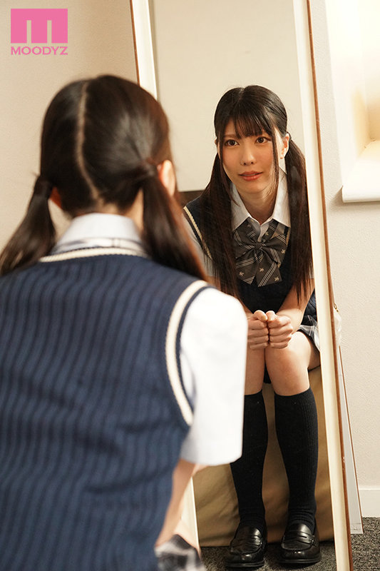 気の強い女上司が10年ぶりの制服姿でマ●コ思春期状態に！絶倫のボクと…朝が来るまでヤリまくった…！ 藍芽みずき - サンプル画像 - 1