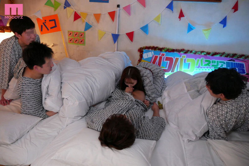 三上悠亜×MOODYZ 一回限りの限定復活！？ひとりバコバコバスツアー2023 引退直前！最後の大感謝スペシャル！！ - サンプル画像 - 9