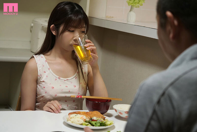妻が不在の3日間、未成熟で新鮮なミニ連れ子をキメセク漬けして潮吹きアクメ 木村好乃美 - サンプル画像 - 1