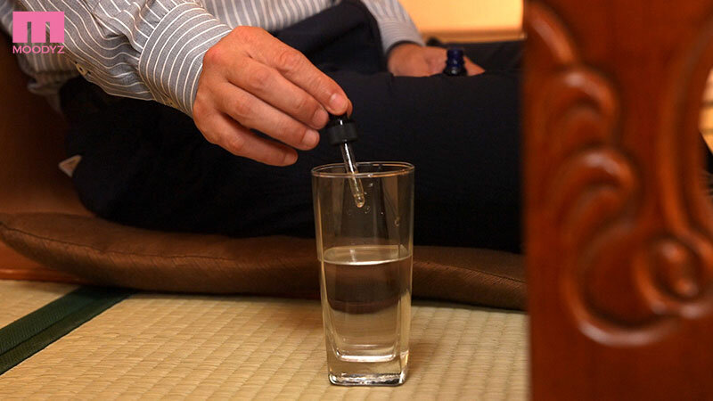 前戯好き変態教授とまさかの相部屋で何度も何度も舐め堕ちさせられクンニ沼に溺れた私… ゼミ合宿NTR21発中出し 三崎なな - サンプル画像 - 2