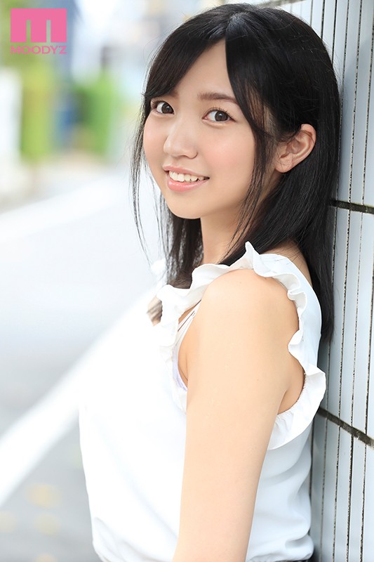新人19歳 はじめまして、改名八乙女ななです。本物アイドルAV DEBUT！ ファンイベントでも接触ナシだったあの娘がチ○ポはすぐ触っちゃうなんて…！！！ - サンプル画像 - 2