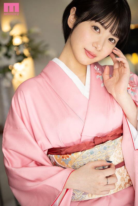 新人 あの有名俳優も足繁く通う会員制の六本木某高級クラブで働くおじさん大好き若ママが着物を脱いでAVデビュー！ 桐山ここみ - サンプル画像 - 10
