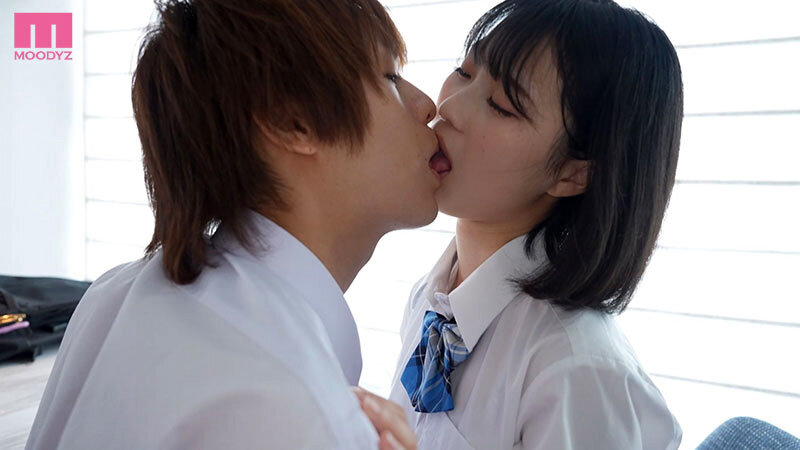 3年振りに制服を着てデート！屋内外で好きあらば即キス！ちゅっChuイチャラブ初中出しセックス！！ 白穂乃愛 - サンプル画像 - 2