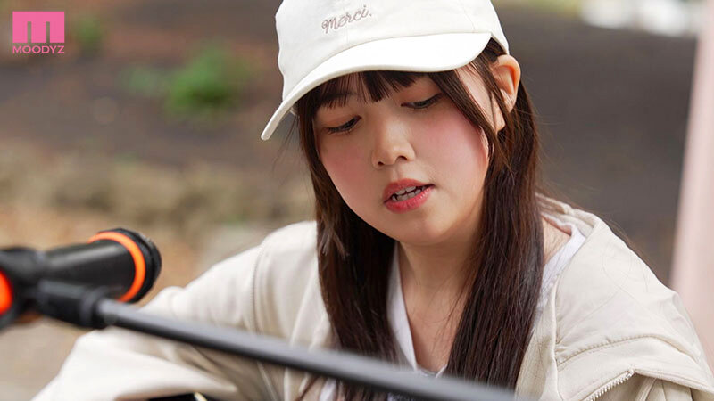歌手を夢見る上京ボンビー少女が高額バイトに釣られてこっそりAV出演！！経験人数1人 反応もカラダもうぶな合法ロリっ娘が恥じらいアクメデビュー 白宮萌（22）さん - サンプル画像 - 2