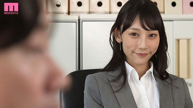 ささやき淫語と高速乳首責めでボクを射畜化トレーニングする腹筋バリキレ女上司 白浜果歩 - サンプル画像 - 10