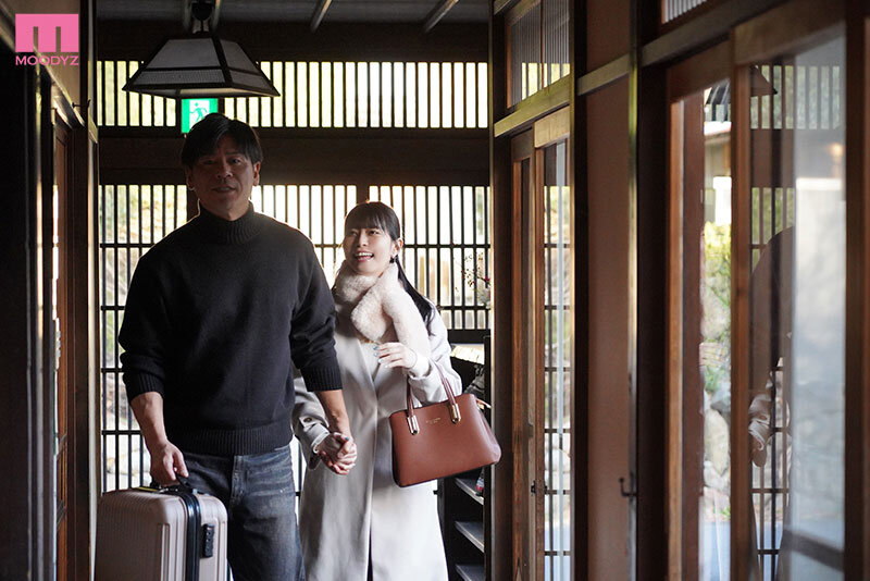 【最高の愛人と湯けむり不倫旅行】耳元囁きおねだり淫語に身も心もチ●ポも溶かされ何度も中出ししまくった一泊二日の温泉旅。 白岩冬萌 - サンプル画像 - 1