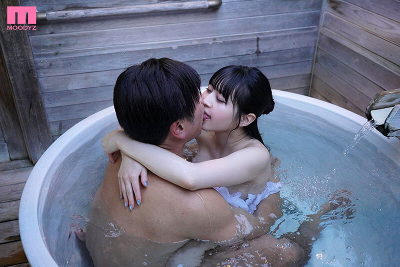 【最高の愛人と湯けむり不倫旅行】耳元囁きおねだり淫語に身も心もチ●ポも溶かされ何度も中出ししまくった一泊二日の温泉旅。 白岩冬萌 - サンプル画像 - 3