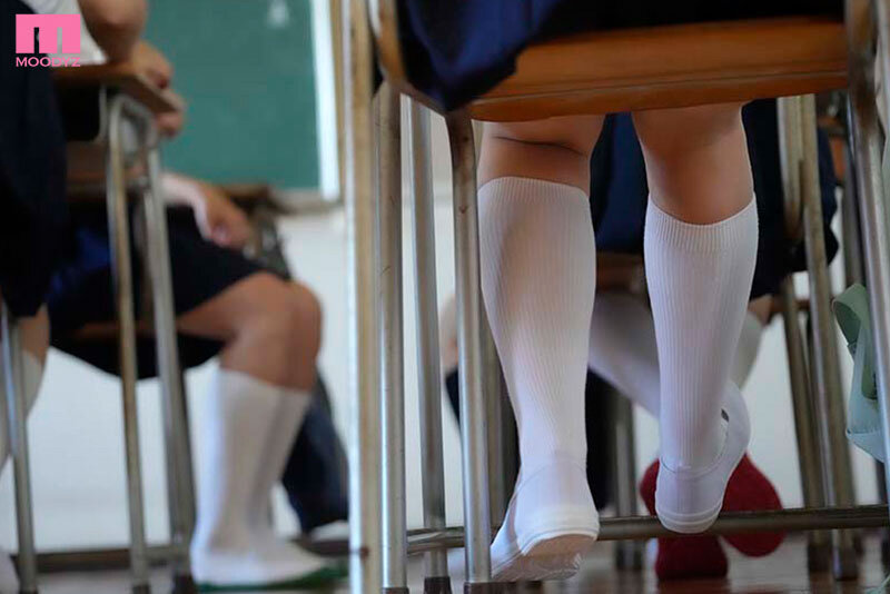 究極の制服チラリズム 令和編 - サンプル画像 - 2