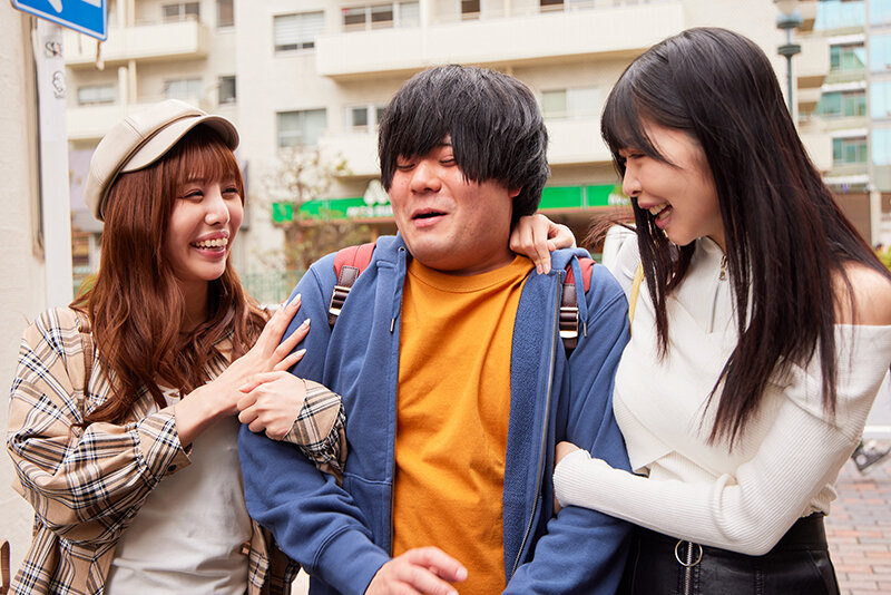 ハーレム女子会旅 ミスコン優勝級の美脚×美女に朝も夜も振り回され、金玉カラ欠になるまで精子を搾り取られた2泊3日 - サンプル画像 - 13