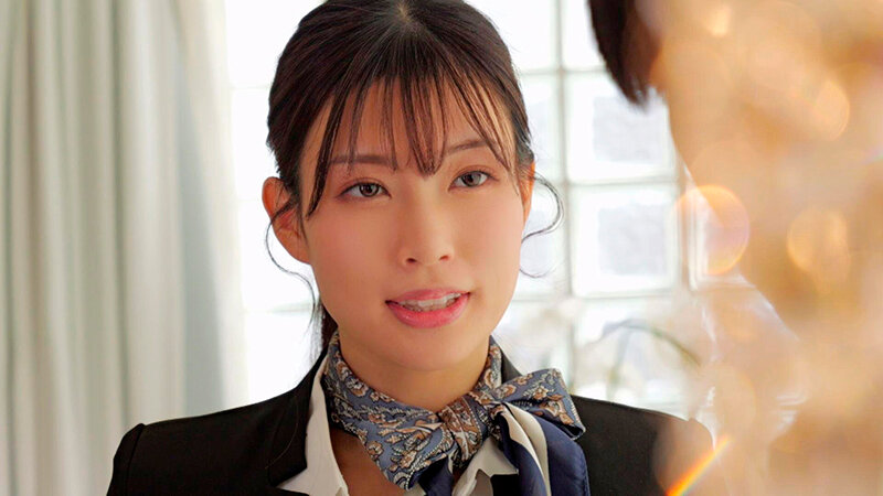 スレンダー受付嬢はマッサージを頼む男性の部屋に入り、鼠径部をじわり責め。「我慢しなくていいですよ」とささやき、布越1cm挿入してくるのでチェックアウトの午前10時に遅れる人が多数いるそうです。 宮城りえ - サンプル画像 - 20