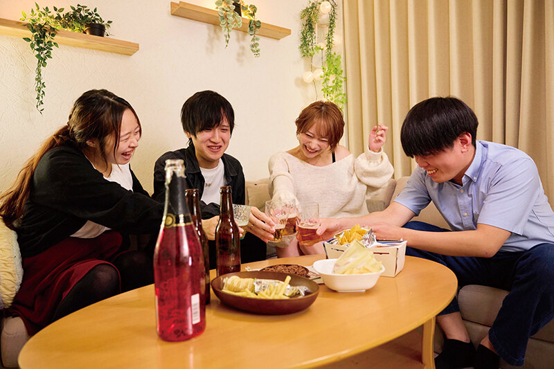 あの日、出逢ったヤリマンビッチに超絶グラインド騎乗位からパイパン顔騎のPtoCで夜が明けるまで痴女られた 弥生みづき - サンプル画像 - 3