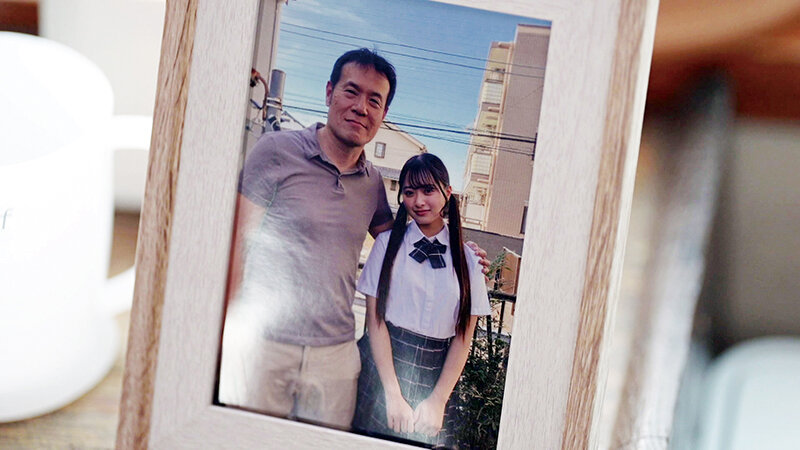 二人暮らしの父は寝たフリの私をオナホとして使っています。 花守夏歩 - サンプル画像 - 3