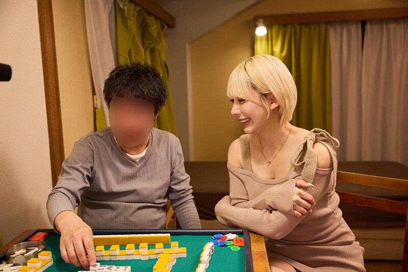 生活困窮者施設の慰安訪問 厳しい生活を目の当たりにした弥生みづきが住居者の尻穴がふやけるまで舐め回し、全てを受け入れるアナル舐め性交 - サンプル画像 - 16