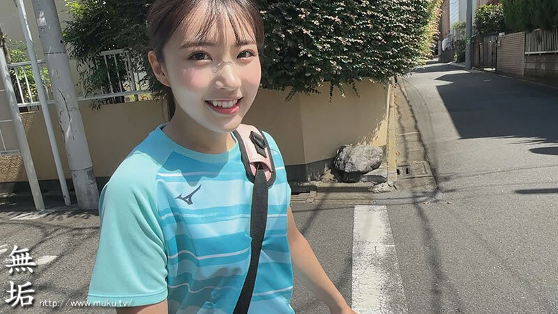 部活帰りの汗だく美少女と我慢できない即ハメ青春SEX！ 汗の匂いはスケベなニオイ！部活終わりのSEXはガチで燃えるっ！運動部女子5人イチャイチャハメ撮りBEST - サンプル画像 - 16
