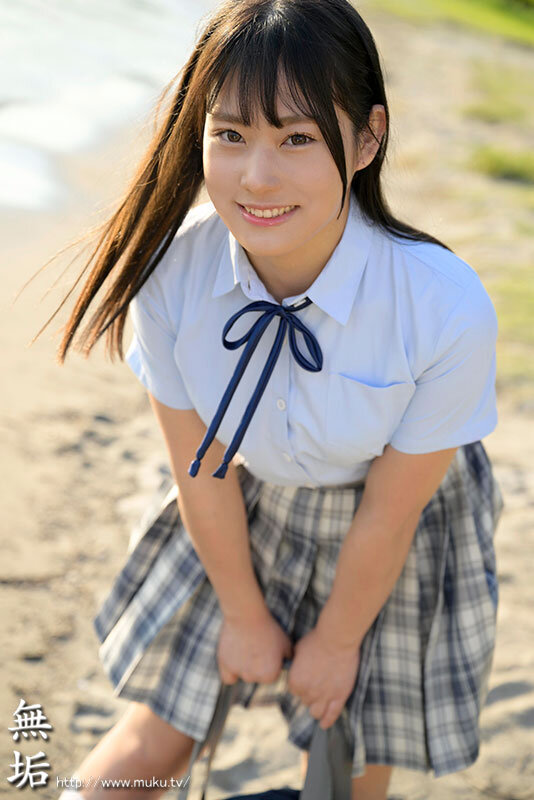 背伸びざかりの制服少女は修学旅行を抜け出してパパ世代おじさんとベロチューデート。そのままホテルに籠って何度も、何度も、中出しセックスでオトナを感じました。 天沢りん - サンプル画像 - 1