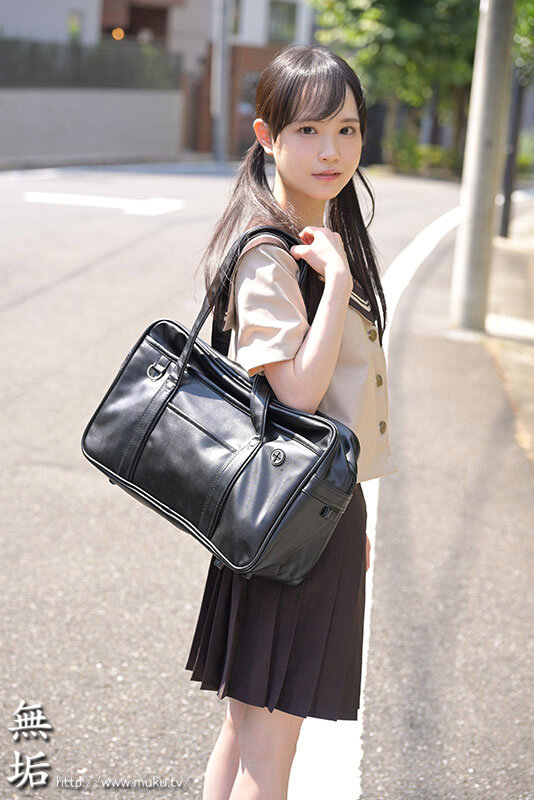 けなげ可愛い世話好き少女が無気力おじさんの性処理お手伝いをする甘々えっちな日常 工藤ララ - サンプル画像 - 1