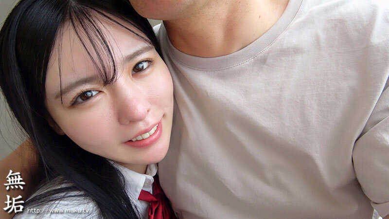 背伸びざかりの制服少女は修学旅行を抜け出してパパ世代おじさんとベロチューデート。そのままホテルに籠って何度も、何度も、中出しセックスでオトナを感じました。 黒島玲衣 - サンプル画像 - 1