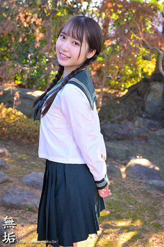 性欲の溢れたエロ過ぎ制服美少女が汗だくになって男を貪る絶倫性交 咲月ひな - サンプル画像 - 2