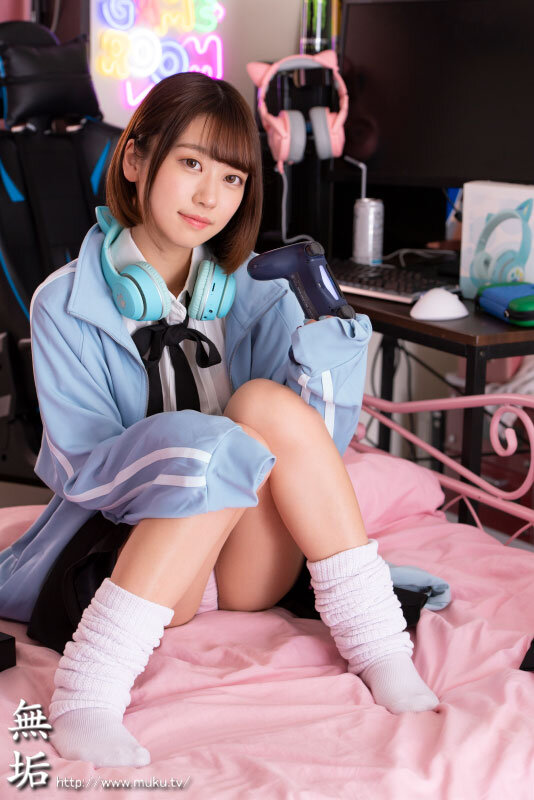 いつでもおま×こ使い放題！ ゲームしながら自由にハメさせてくれるドスケベ引きこもりゲーマー妹 奈築りお - サンプル画像 - 1