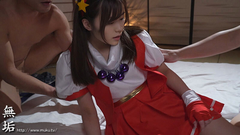 見ず知らずのおじさん達に笑顔でマワされる。 こすぷれ温泉個撮旅行。（MUKC-067） - サンプル画像 - 8