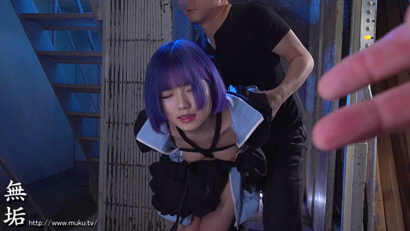 暗示洗脳04 派手髪サブカル系素人レイヤーガチ洗脳。連れ回しマゾ調教。淫雌化、アクメ、中出し、性癖開発。完全支配コスプレ肉便器。 ～催●暗示で性癖を歪ませ完全なるマゾペット化計画。連れ回しイカセまくり快感ドマゾ調教記録～ - サンプル画像 - 11