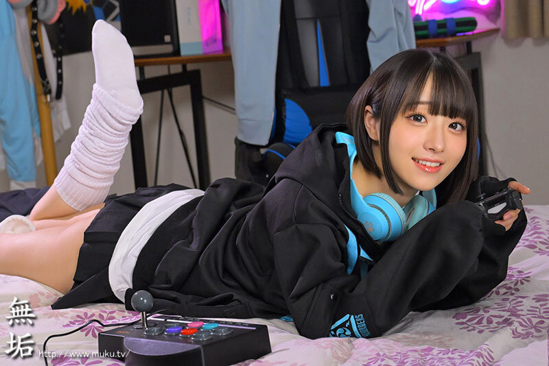 いつでもおま×こ使い放題！ ゲームしながら自由にハメさせてくれるドスケベ引きこもりゲーマー妹 小島みこ - サンプル画像 - 2