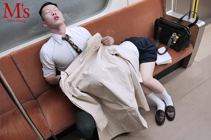 終電肉便器 塾終わりの最終電車…汚らわしい痴●集団に来る日も来る日も無垢な肉体を弄ばれ痴●アクメを覚えてしまったワタシ。 花狩まい - サンプル画像 - 3